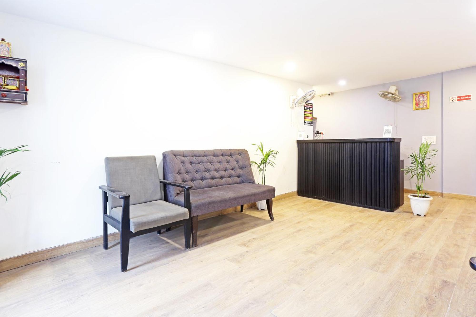 Hotel Twamev Residency Uttam Nagar Couple Friendly Дели Экстерьер фото