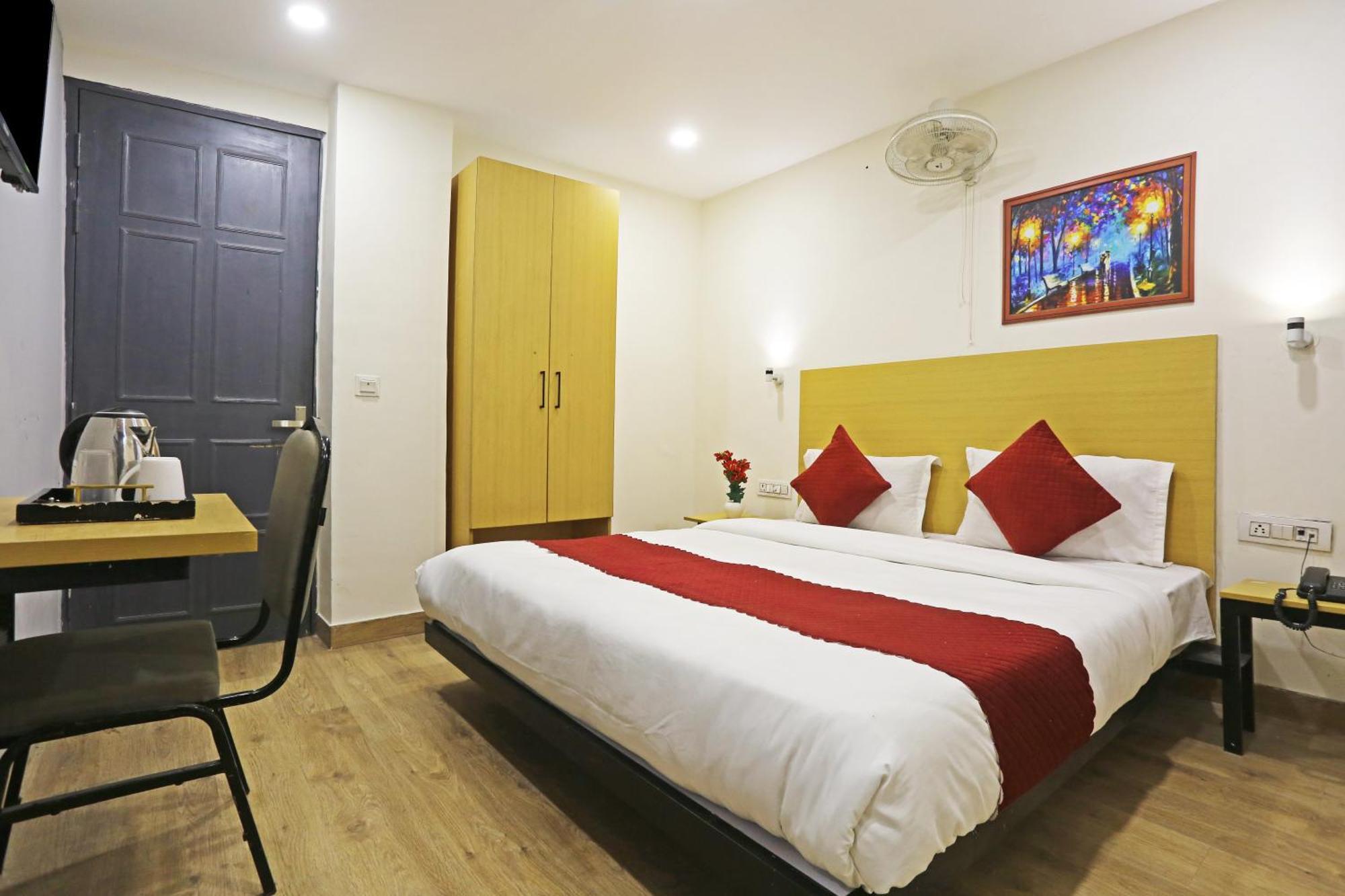 Hotel Twamev Residency Uttam Nagar Couple Friendly Дели Экстерьер фото